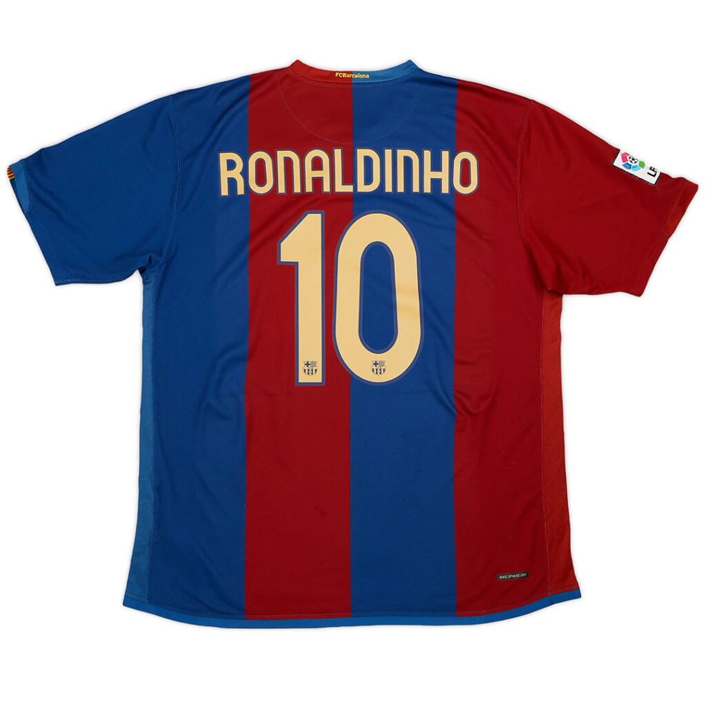 Ronaldinho #10 Retro Barcelona Home Jersey 2006/07 - Cancha Kits