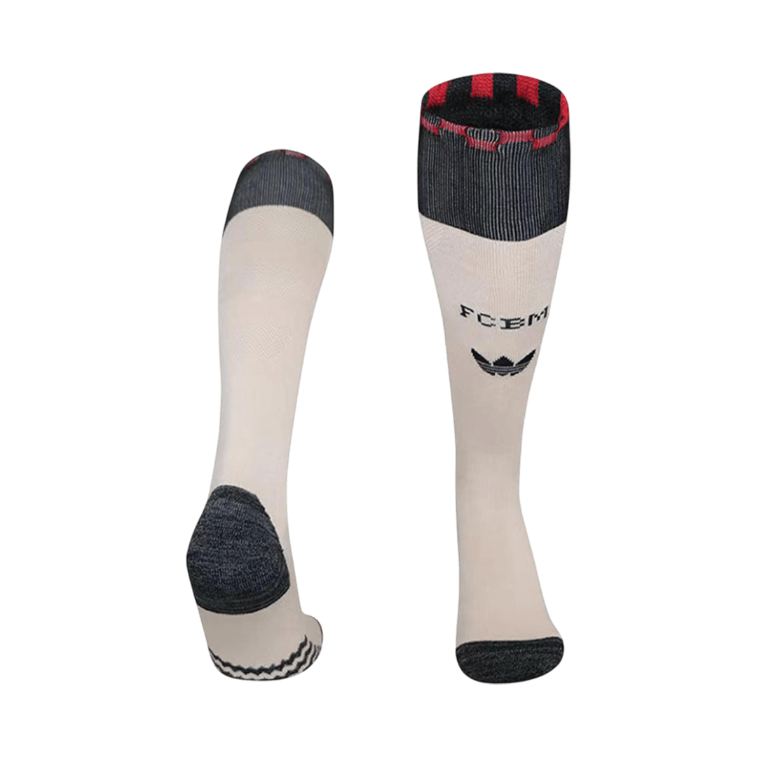 Kids Bayern Munich Third Soccer Socks - Beige 2025/26 — Bayern Munich Socks 2025/26