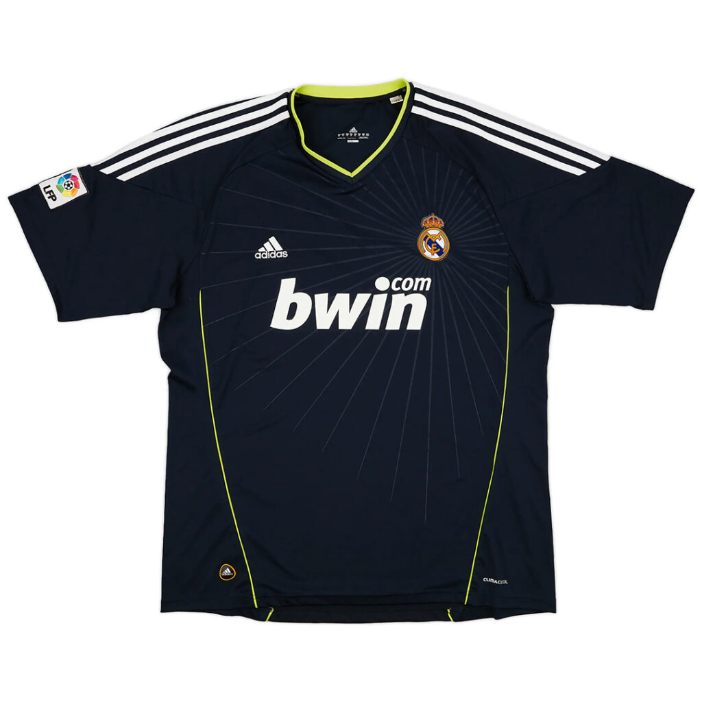 Retro Real Madrid Away Jersey 2010/11 - Cancha Kits